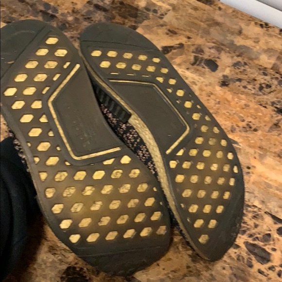 Shoes - Picture 4 of 4